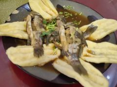 -微山岛春天里酒家