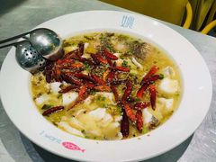 -姚姚酸菜鱼·金戈戈香港豉油鸡(喜荟城联名店)