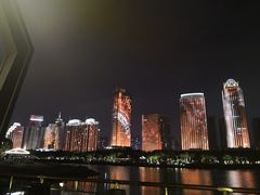 -万绿园