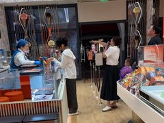 -VENCHI 闻绮(上海佛罗伦萨小镇店)