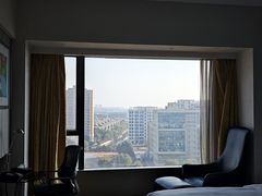 -上海虹桥西郊假日酒店