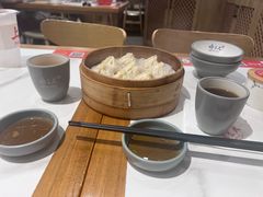 -馋三尺蟹粉小笼(人民广场店)