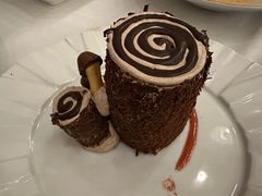 招牌树根蛋糕-莫斯科餐厅