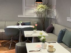 -潮一不贰·法式甜品·生日蛋糕·西式简餐(外滩店)