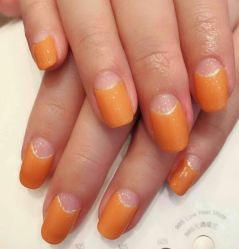 -进巍美甲美睫店