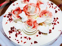 -红宝石·鲜奶小方·海派西点房(南丹店)