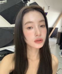 -明天见·化妆造型工作室