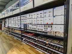 -百安居装修建材卖场(南山店)