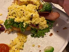 -HIGH FIVE哈福手工汉堡(桂林路店)