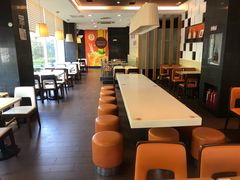 -东方既白(黄兴路大润发店)