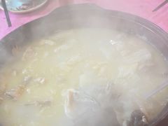 -侠成水上农庄(工业大道店)
