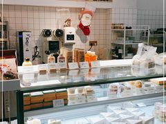 面包甜点陈列柜-欢牛蛋糕屋(萧山万象汇店)