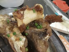 大牛蹄-牛一煲美食(江高店)