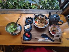 -啢啢茶寮(芳华横街店)