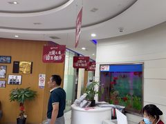 -雅悦齿科(顾村公园店)