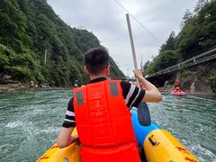 -安吉龙王山峡谷漂流