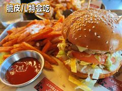 The&nbsp;K.O.&nbsp;绝代佳人招牌汉堡-Side Street街旁(交道口店)