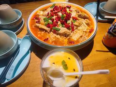 -香蟹煲·醉蟹牛蛙耙鸡爪