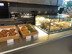 面包甜点陈列柜-SAANCI山池咖啡(海上世界文化艺术中心店)