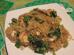 -Thiw Soen Seafood Restaurant