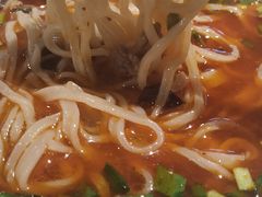 西付岐山臊子面-白起肉夹馍