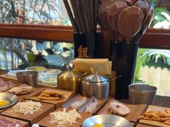 -银米·云南传统过桥米线(双廊黑金冠店)