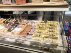 -好利来(东四店)