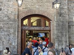 -Gelateria Dondoli