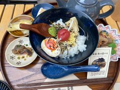 -啢啢茶寮(芳华横街店)