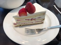 Strawberry Mousse-HARBS(9th avenue)