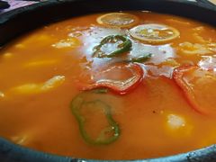 -香巴拉云南餐厅(华莱坞店)