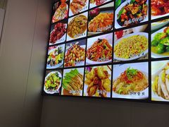 -李哥海鲜烧烤家常菜(孔雀城店)