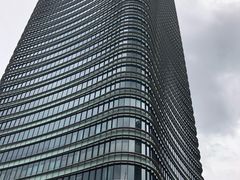 -白玉兰广场停车场