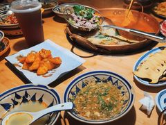 -洱火云南酸菜牛肉火锅(石景山当代商城店)
