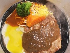 -汤姆家的牛排意面披萨(新城市广场店)