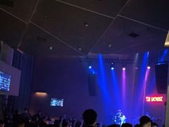 -TZ House音乐现场(来福士中心店)