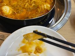-三清洞摩西韩式年糕火锅(威高广场店)