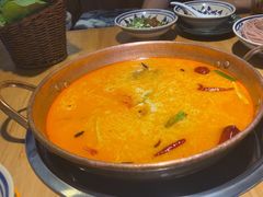 -洱火云南酸菜牛肉火锅(石景山当代商城店)
