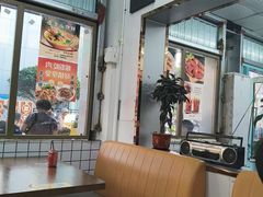 -香港风味小吃店(中英街店)