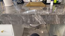 -水灵珑美容造型中心