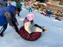 -采薇庄园四季滑雪场