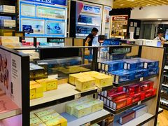 -日上免税行(浦东机场五店)