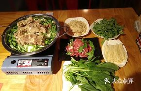 Hand-Cut Lamb Hot Pot
