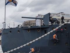 -阿芙乐尔号巡洋舰