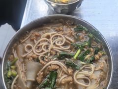 -正宗杨记普洱酸醋米线(总店)