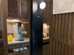 -爱碗亭·鲜炒湖南菜(壹城中心店)