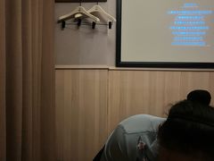 -新盈光·云会所(百丈东路店)