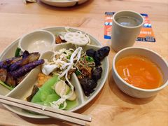 -素满香·全民食养自助(长宁龙之梦店)