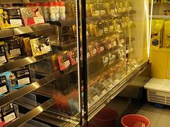 -周黑鸭(武汉汉阳区江城大道永旺店)