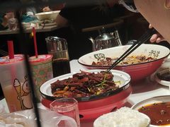 -辣小妮de川菜馆(红旗Mall店)
